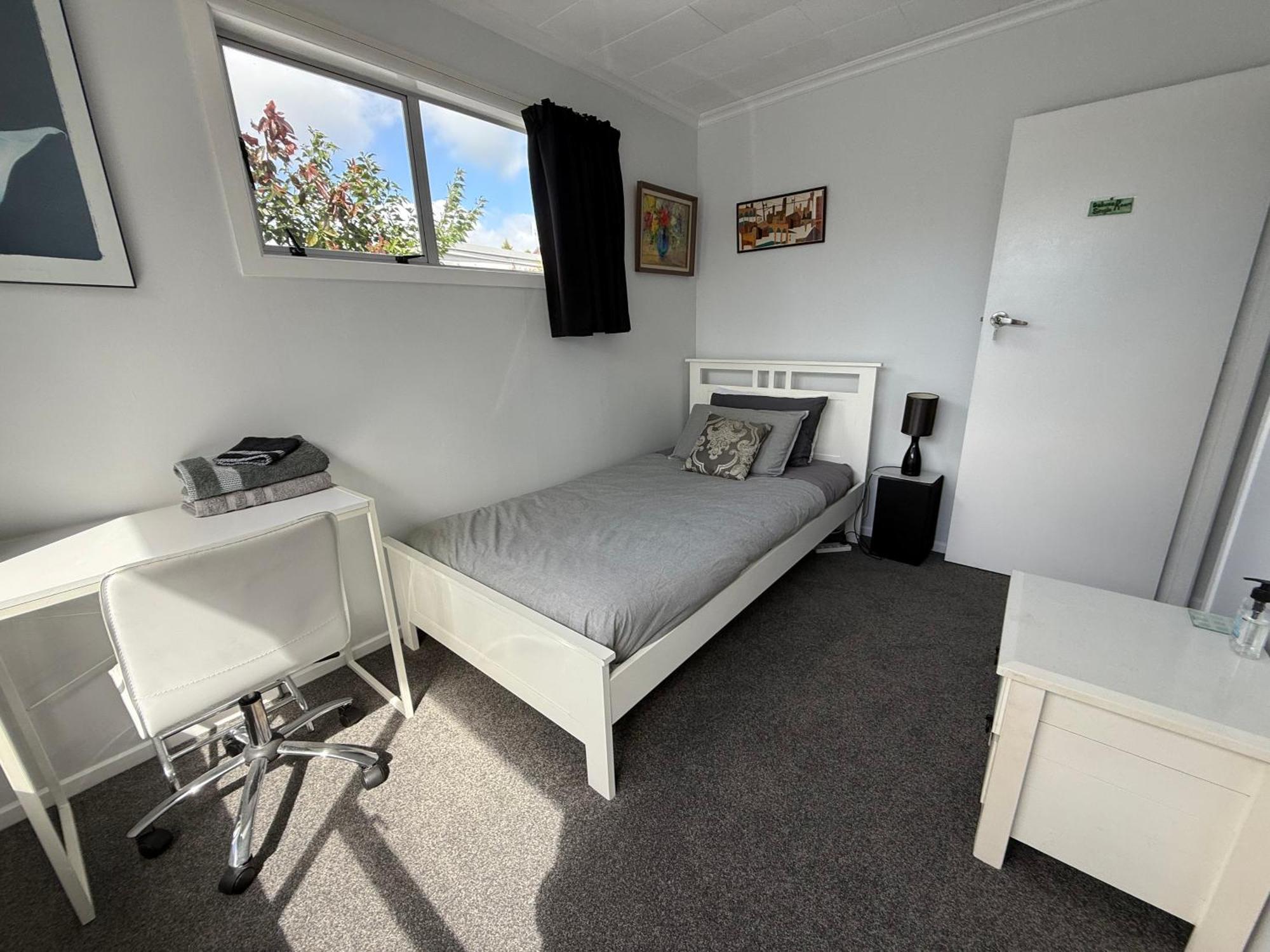 Inglewood Shared Home Bnb นิวพลีมัธ ภายนอก รูปภาพ