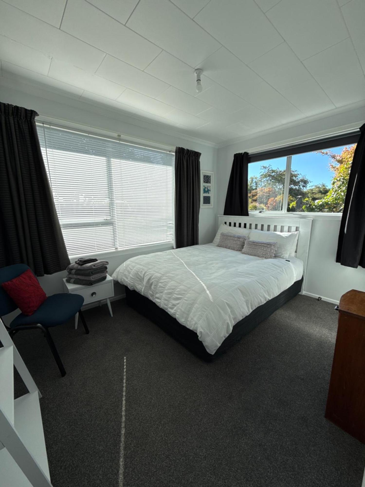 Inglewood Shared Home Bnb นิวพลีมัธ ภายนอก รูปภาพ