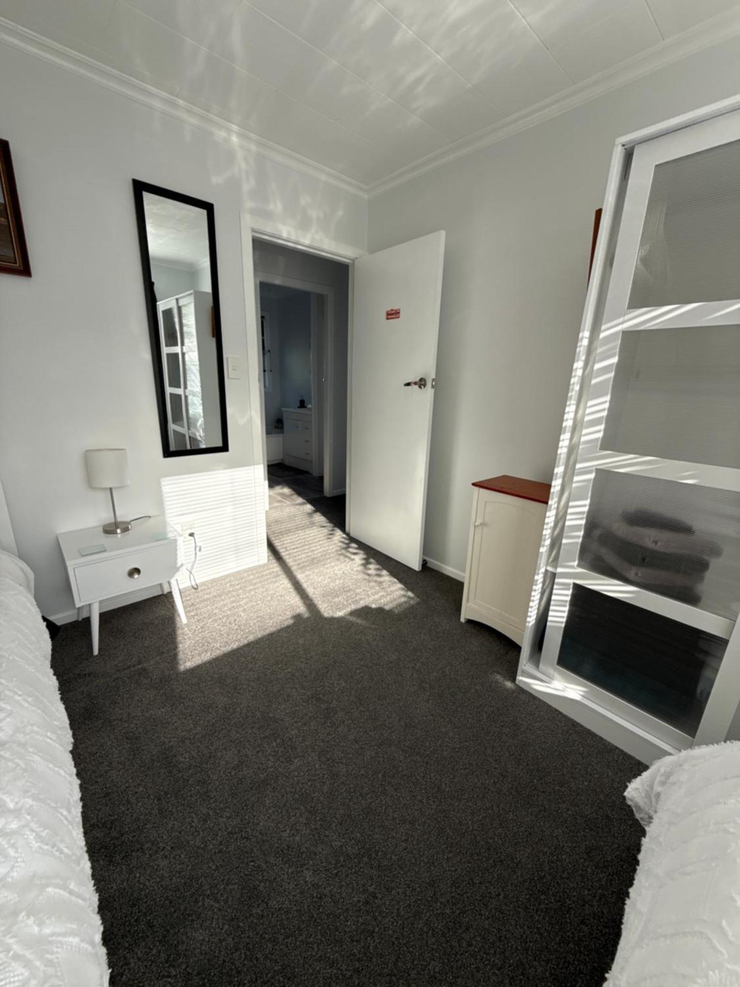 Inglewood Shared Home Bnb นิวพลีมัธ ภายนอก รูปภาพ