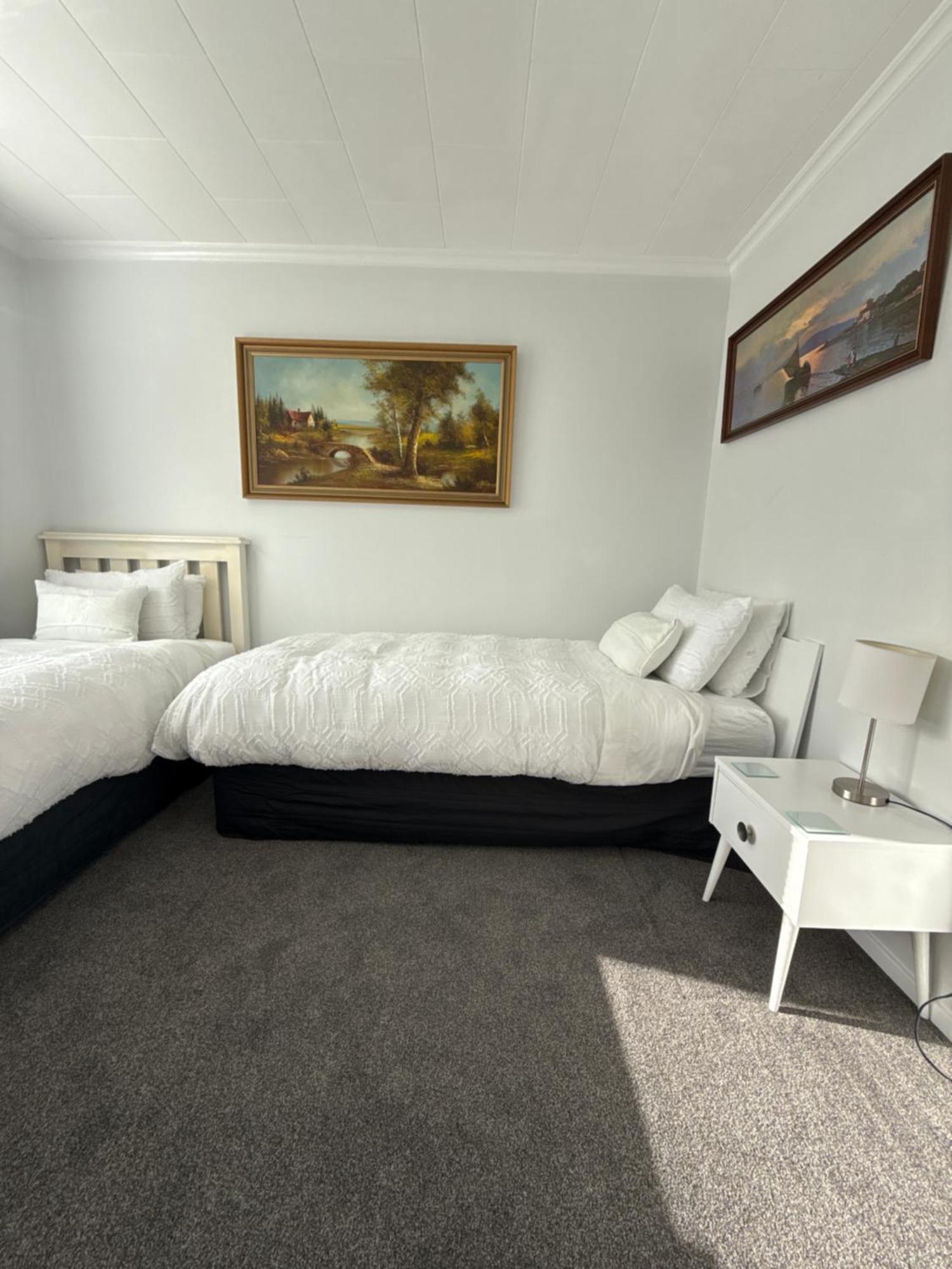 Inglewood Shared Home Bnb นิวพลีมัธ ภายนอก รูปภาพ